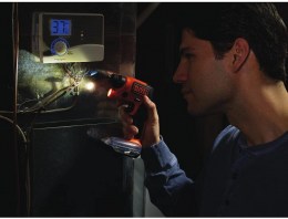 Destornillador Inalámbrico con Paquete de Almacenamiento BLACK + DECKER58